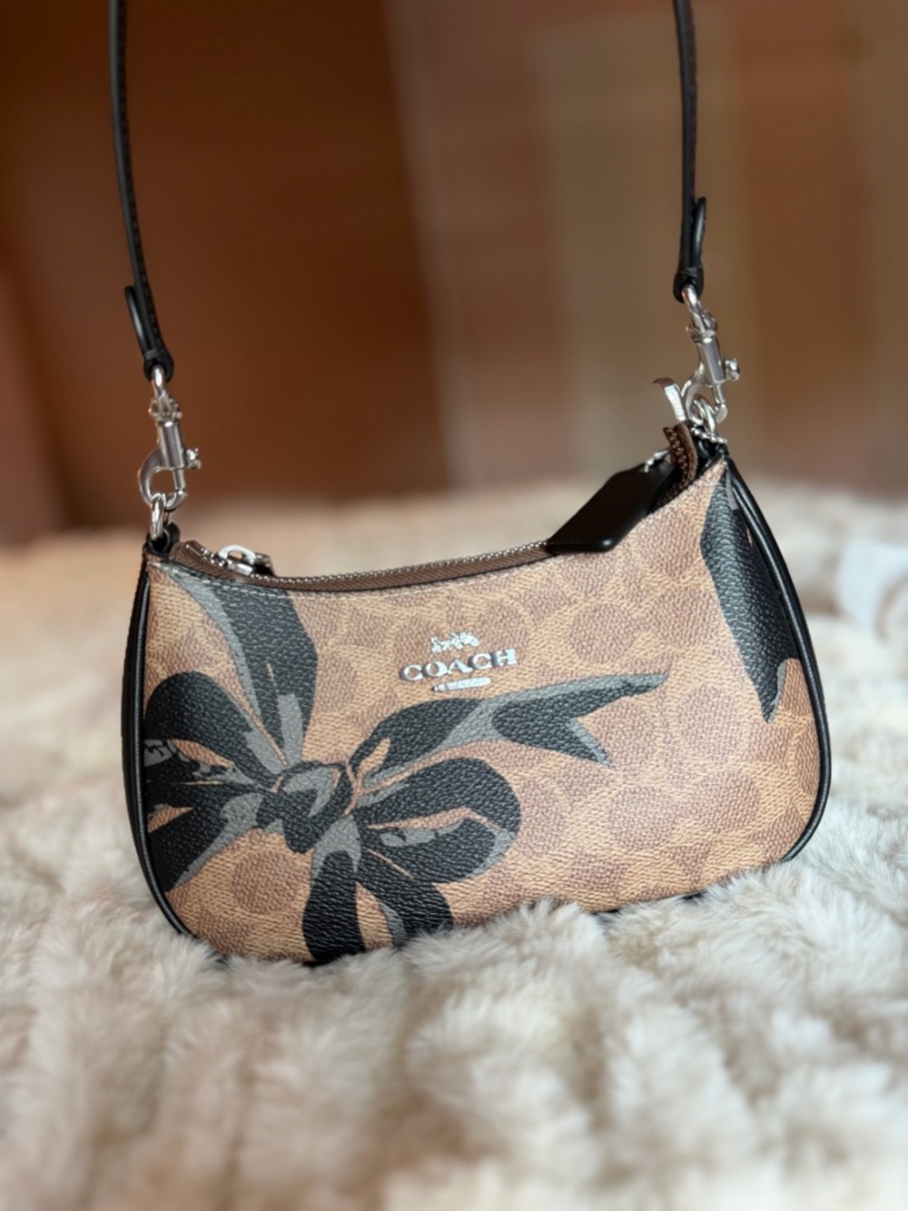 Coach Small Bow Print Bag 🖤